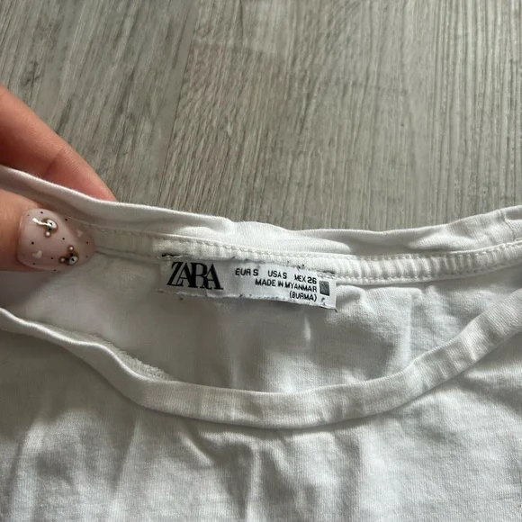 Zara White Short Sleeve Top with Lace Detail - Picture 2 of 2